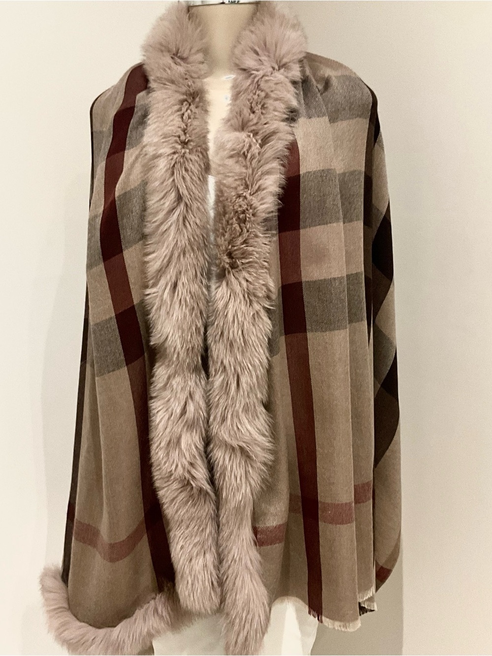 BURBERRY FUR TRIM PLAID WRAP / STOLE.